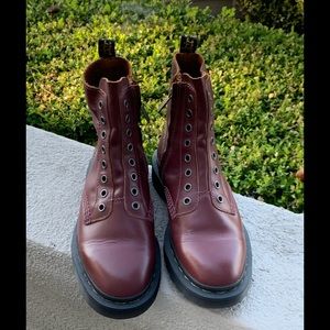 dr martens 1460 ll8